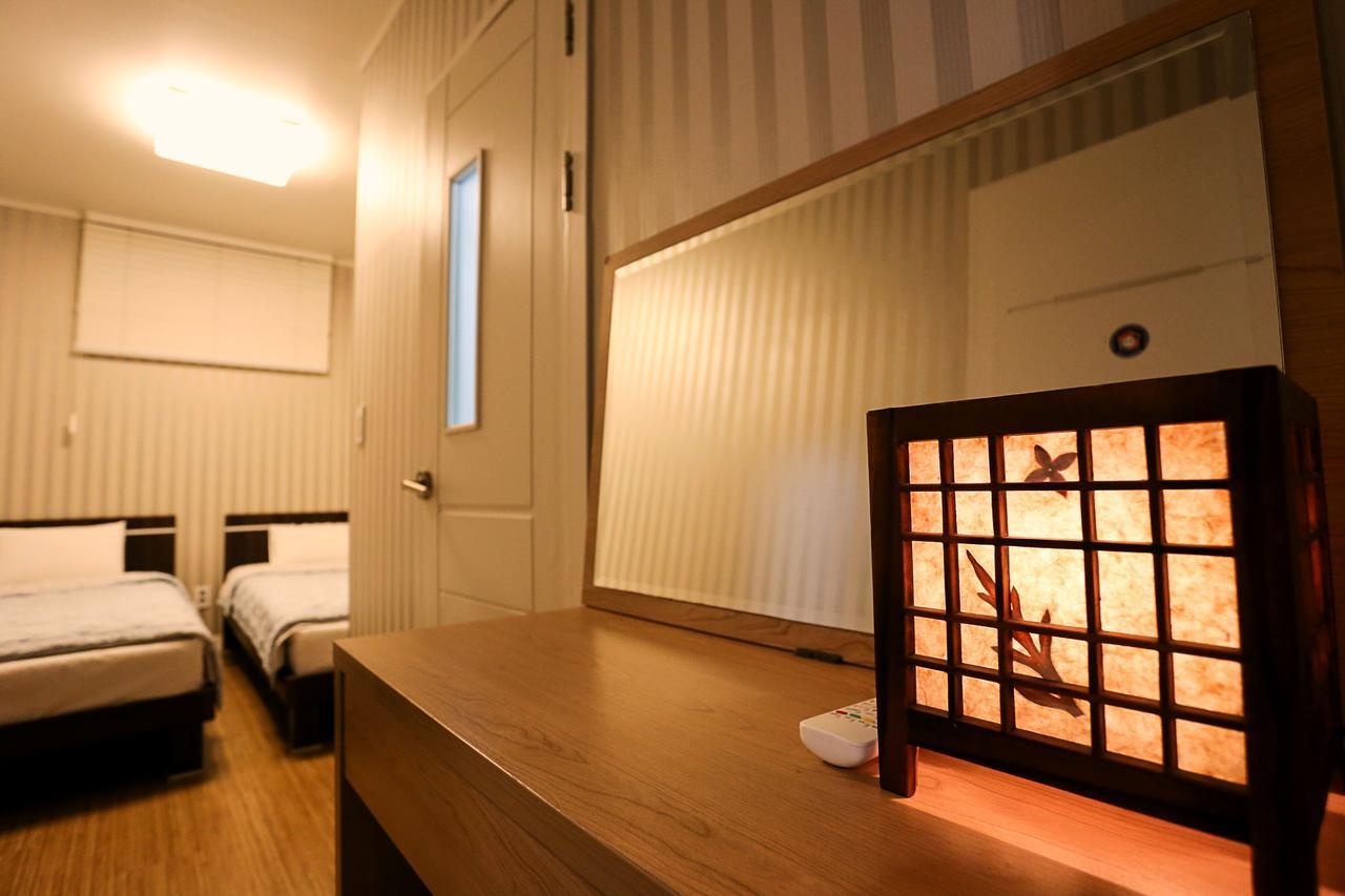 Mama Guesthouse Myeongdong โซล ภายนอก รูปภาพ