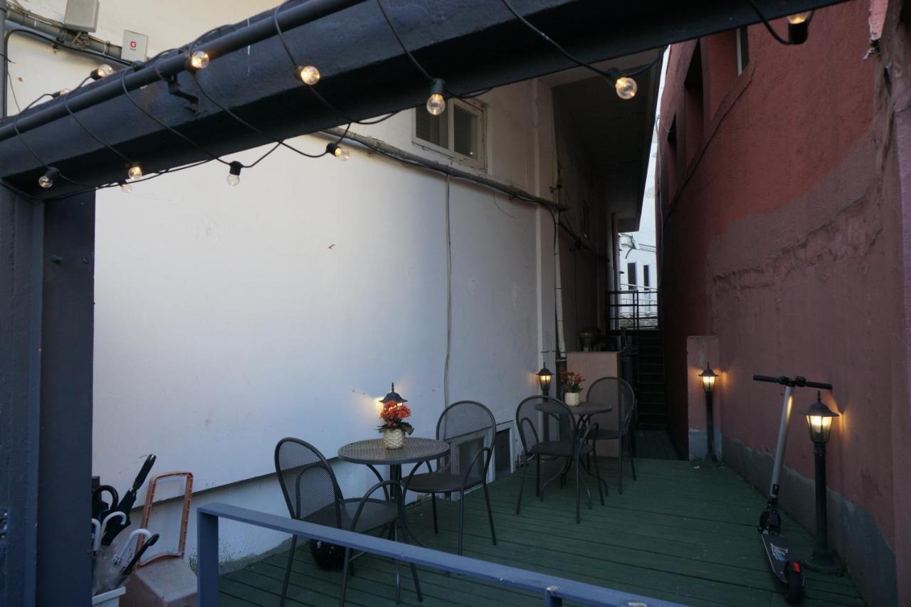 Mama Guesthouse Myeongdong โซล ภายนอก รูปภาพ